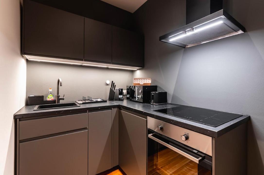 Authentic Apartment Next To Schwedenplatz Vienna Luaran gambar
