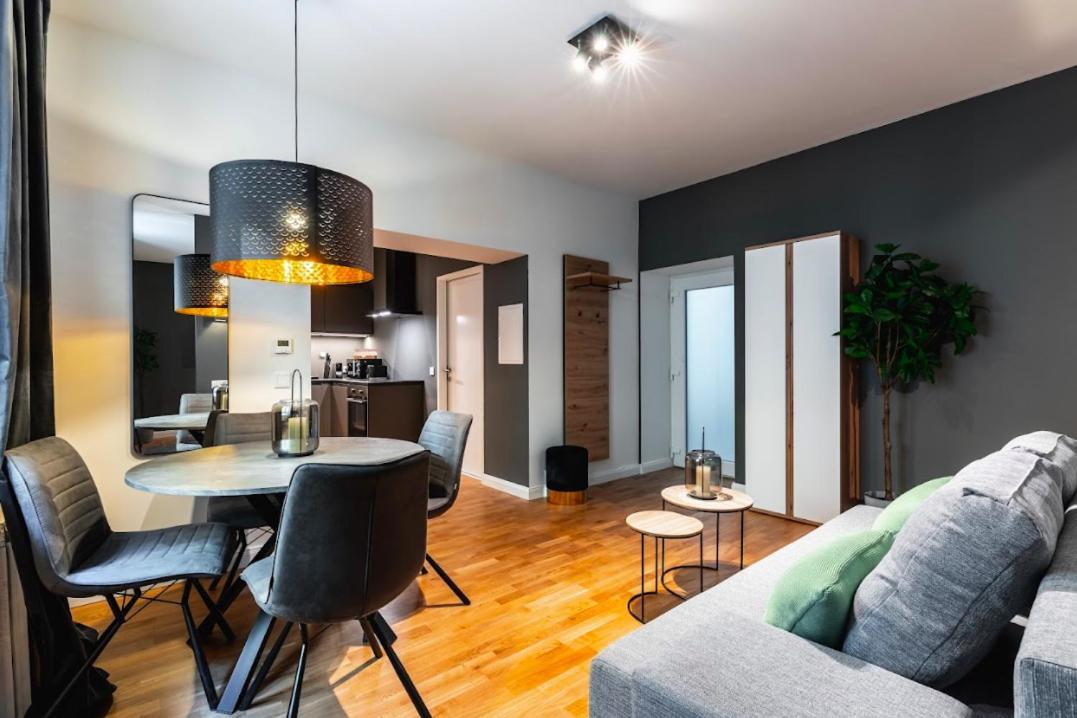 Authentic Apartment Next To Schwedenplatz Vienna Luaran gambar