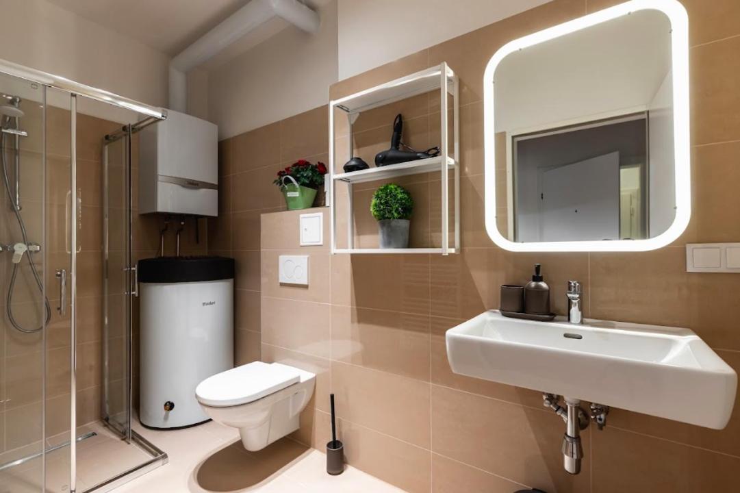Authentic Apartment Next To Schwedenplatz Vienna Luaran gambar